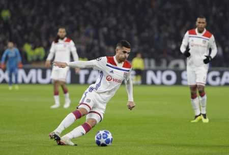 赖于老牌巨 赖于老牌巨